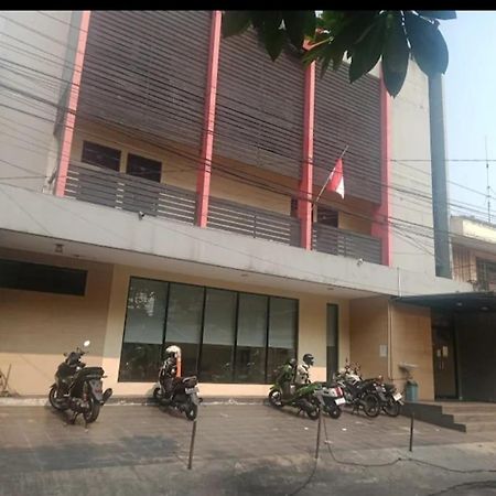 Guest House Permata Tawakal จาการ์ตา ภายนอก รูปภาพ